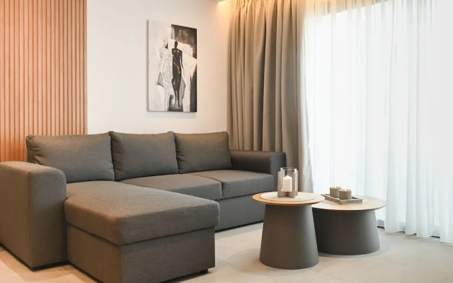 MGK Complex Suite With Private Pool Ligaria Made