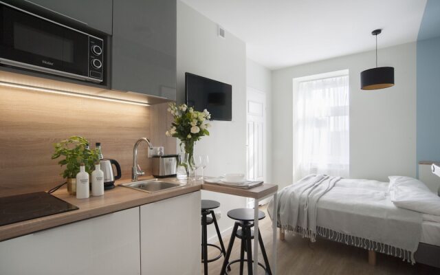 7 Continents Apartments