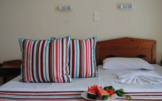 Mediterranean Hotel & Apartments