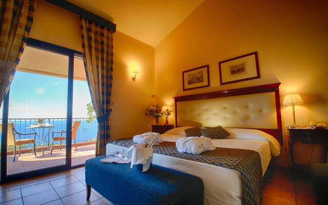 Capo Dei Greci Taormina Coast Resort Hotel & SPA