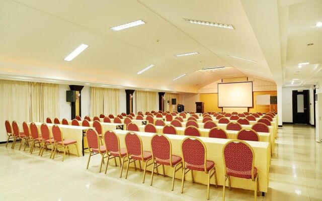 Sovereign Hotel