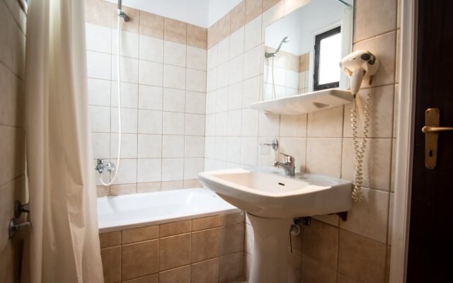 Annaliza Aparthotel