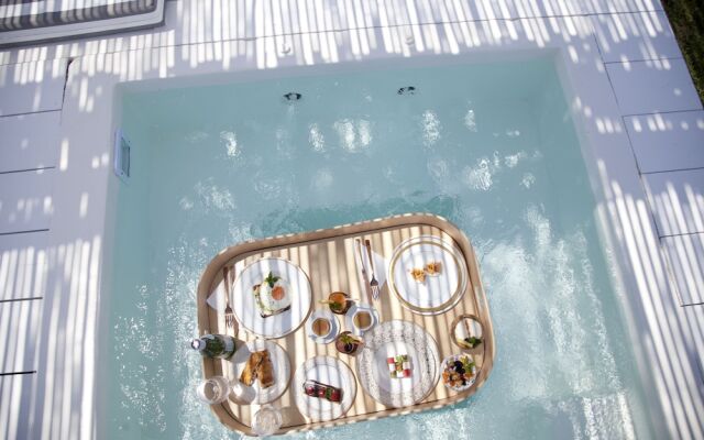 OW Andros - Luxury Suites