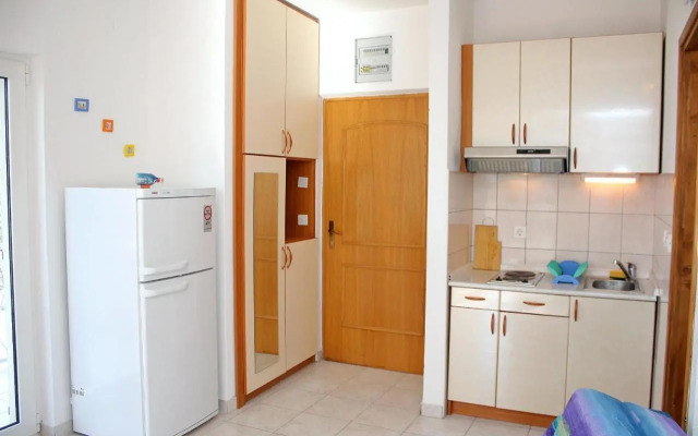 Apartments with a parking space Marusici, Omis - 962