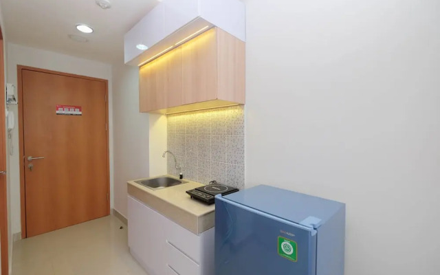 Best Choice Studio at Evenciio Apartment near UI