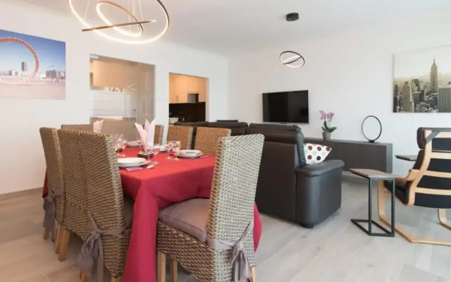 Phenomenal sea View Apartment in Ostend