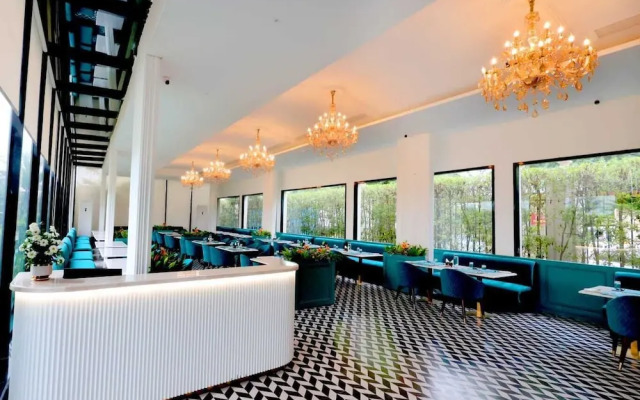 TreeHouse Velis Sonipat