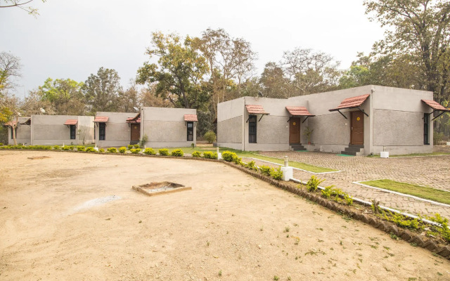 Kanha Kiskindha Resort
