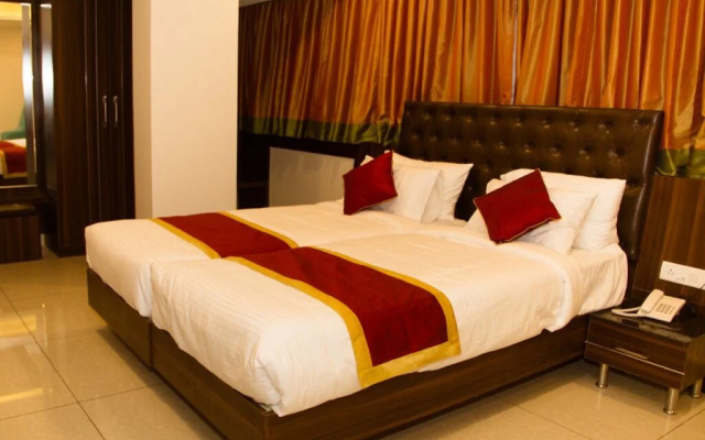 Golden Amulya Rest Wings