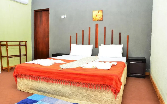 Deer Point Hotel Kandy