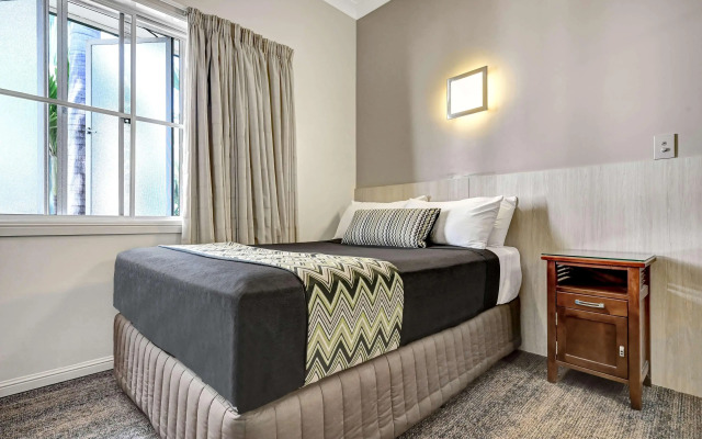 City Oasis Inn Townsville, SureStay Collection by BW