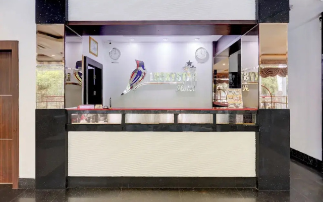 Townhouse Oak Batam near Grand Batam Mall formerly Lucky Star Hotel — фото 4