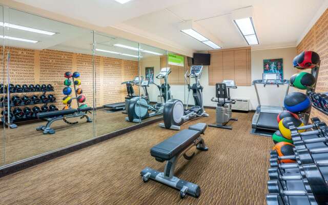 La Quinta Inn & Suites by Wyndham Seattle Sea-Tac Airport