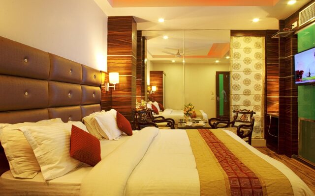 The Delhi 55