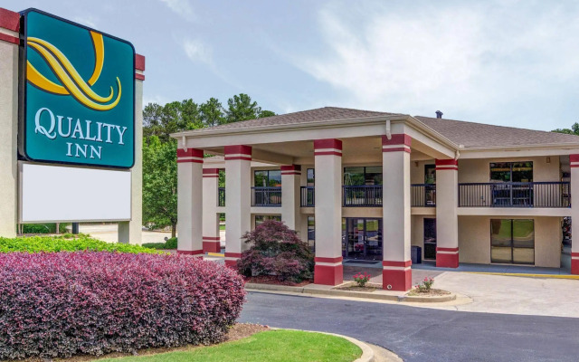 Quality Inn & Suites Atlanta Stone Mountain