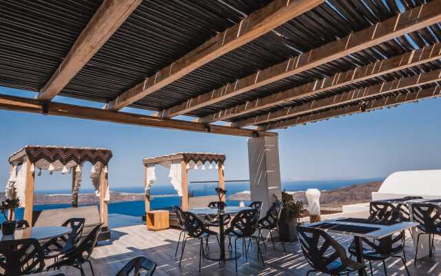Galaxy Suites & Villas