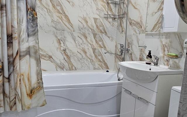 Апартаменты на улице Красных Коммунаров 1