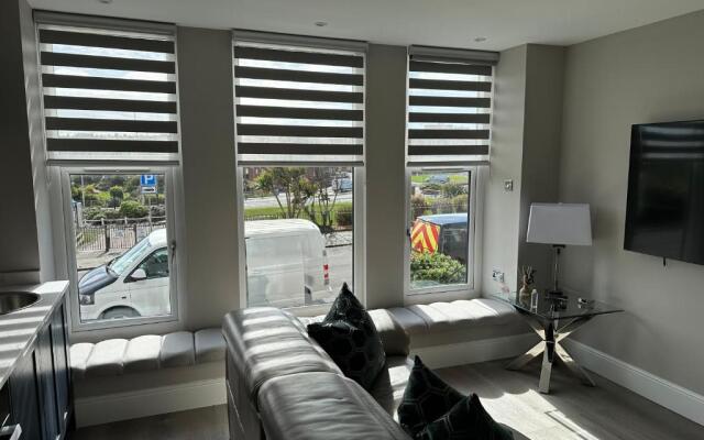 Willshaw Suites for families over 25 only