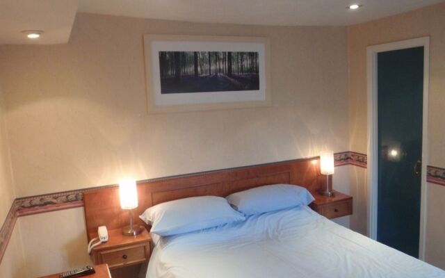 The Shaw Country Hotel