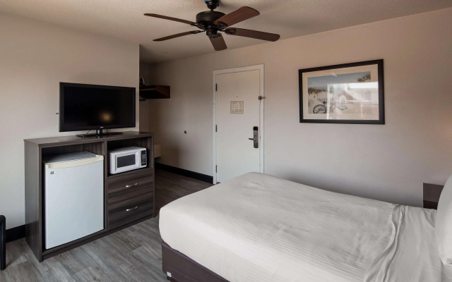 SureStay Hotel by Best Western Virginia Beach Royal Clipper