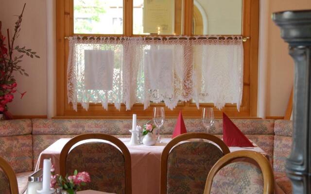 Dorf Hotel Grüner Baum