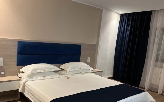 Al Bayt Hotel