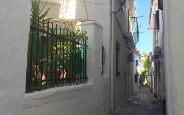 House Vogiatzi