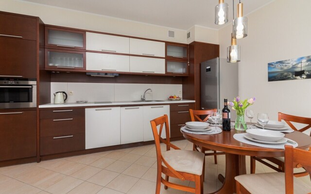 Patio Mare B8 Apartment by Renters