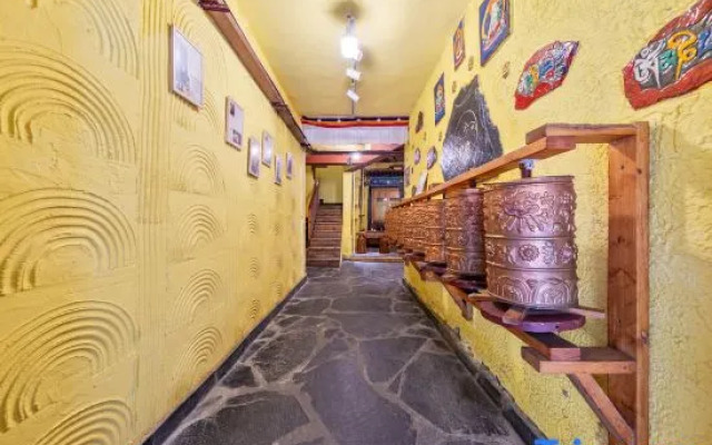 Tone · Chain · Poshtel (Lhasa Jokhang Temple Ancient City)