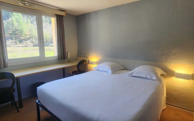 Hotel Le Pont Neuf