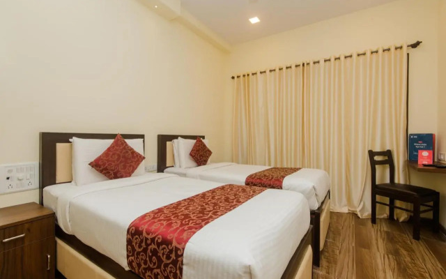 OYO 599 Divine Residency