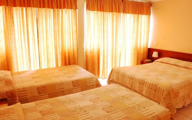 Hotel Plaza Colon