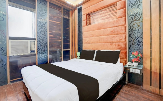 Modern Comfort Stays at Swarop Nagar Kanpur
