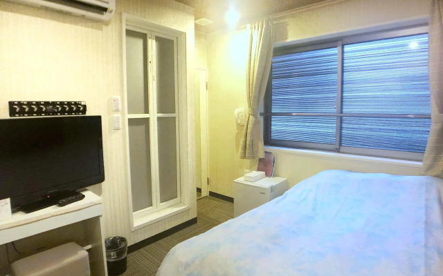 Tokyo Tourist Inn