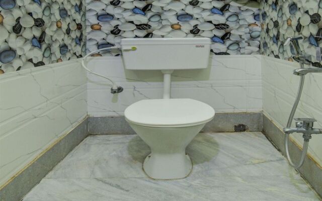 OYO Flagship 13777 VIP Palace