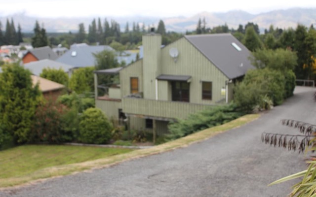 35b Denby Place