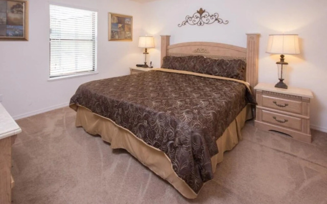 Robert's Cypress Pointe Vacation Home