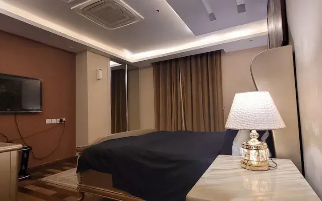 Goldcrest Luxury Apartments