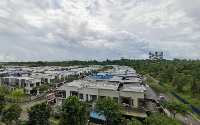 BUKIT INDAH 6pax WIFI NETFLIX 3 BEDROOM