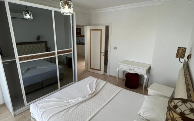 Flat With Shared Pool Sauna and Gym in Didim