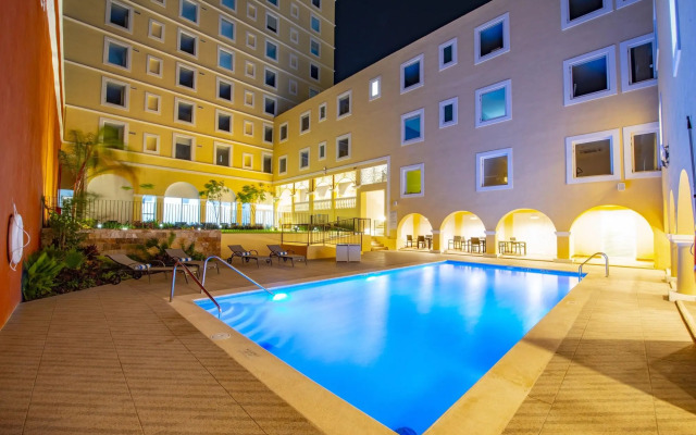 Holiday Inn Express Merida Centro by IHG