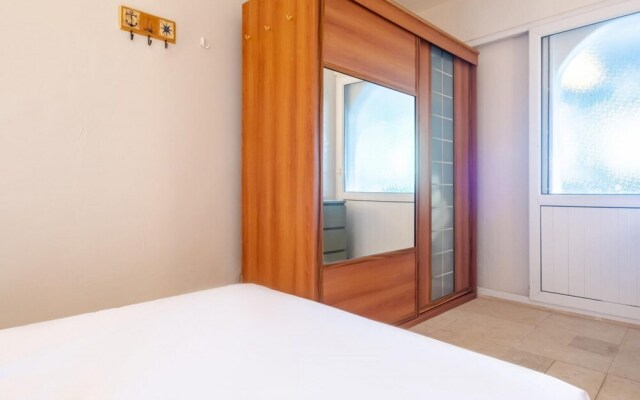 Lovely Flat Near Beach With Sea View in Buyukada