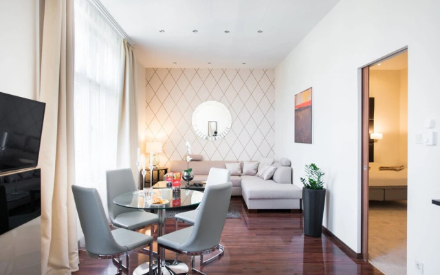 Dfive Apartments - Little Boss