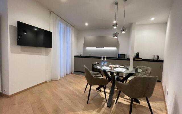 Clavis Luxury Apartments