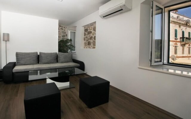 Marineta Focus Luxury Apartment