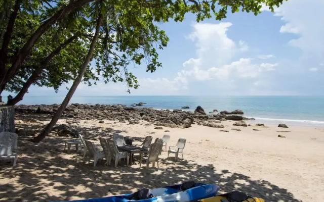 Prasarnsook Villa Beach Resort (SHA Extra Plus)