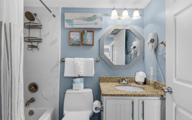 Pelican Beach Terrace 807