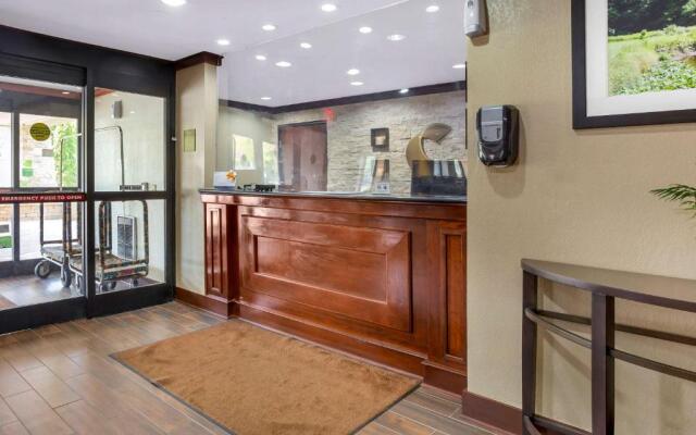 Comfort Inn Hoffman Estates - Schaumburg