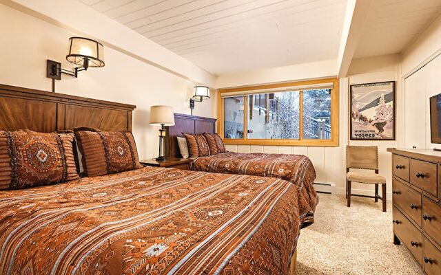 Stonebridge Condominiums