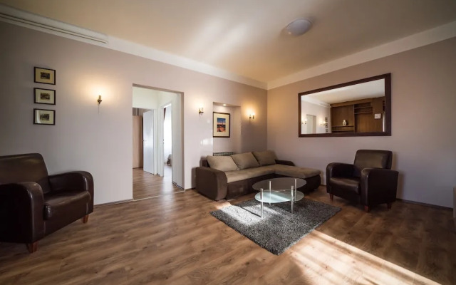 Apartment City Square